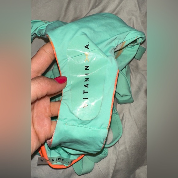 Vitamin A bikini never worn - Picture 3 of 3